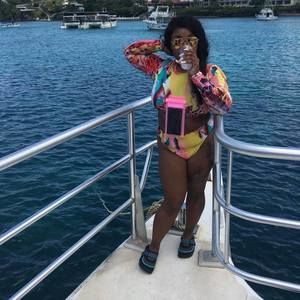 Meet your Posher, Brittney